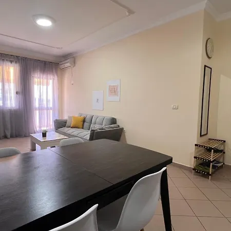 Mikael Sea View دراس